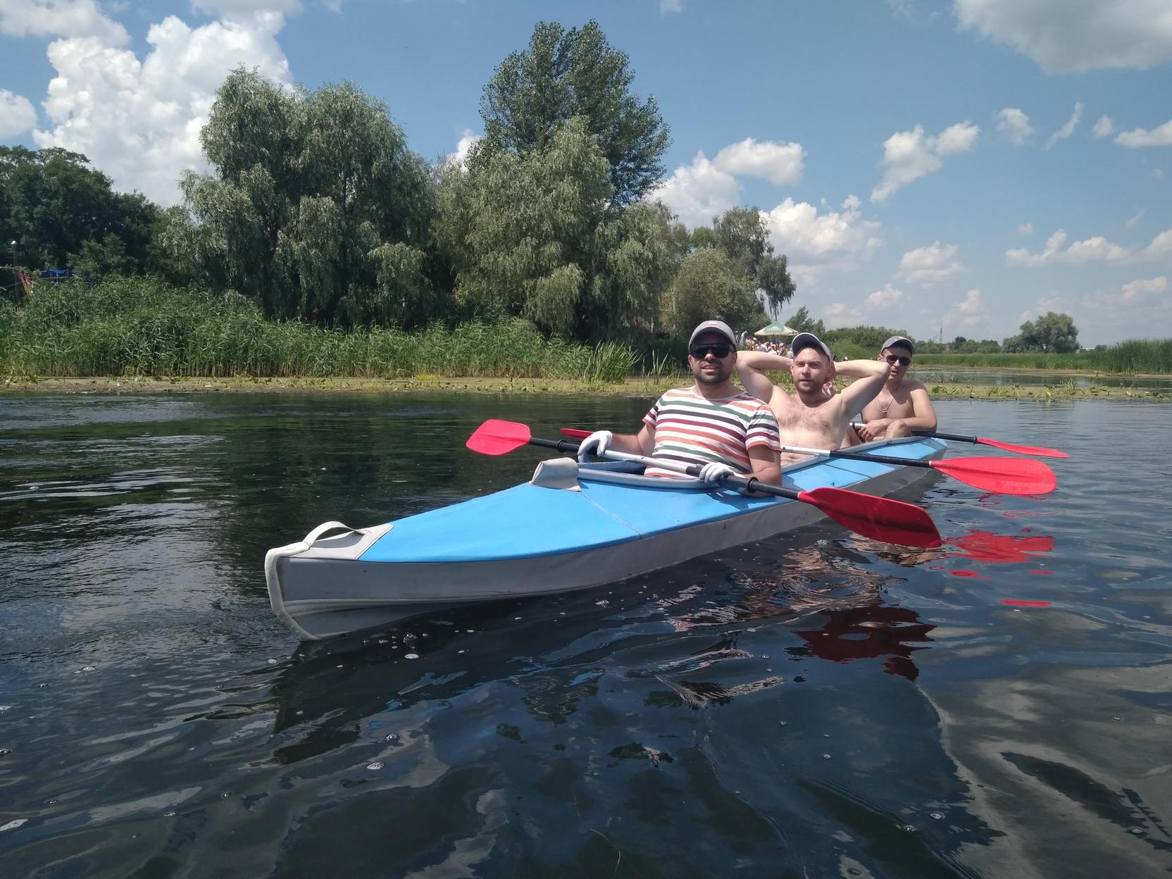 Сплав на байдарках - найкраща можливість відпочити тілом і душею, набратися яскравих вражень і повірити в себе.